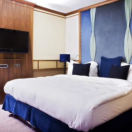 York Place 4*