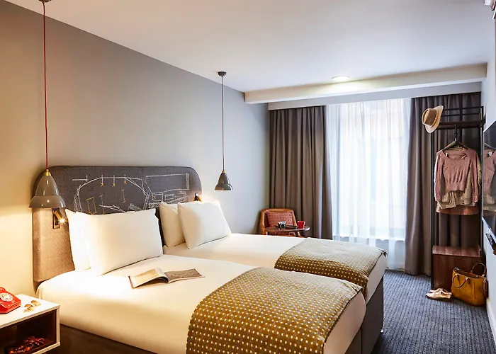 York Place 호텔 4*