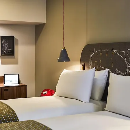 Отель York Place 4*