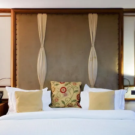 Отель York Place